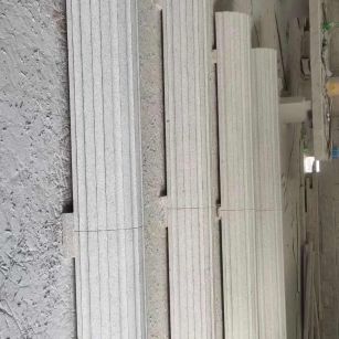 滨州 花岗岩厂家带你看白麻花岗岩门楼大柱柱皮