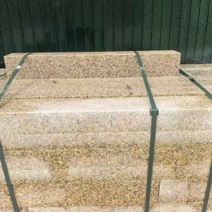 滨州 黄金麻花岗岩石材机切面栏杆料半成品