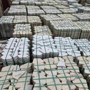 滨州 黄金麻白麻花岗岩荔枝面地铺石(冰裂纹)