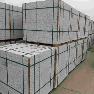 滨州 白麻花岗岩石材荔枝面地铺石（300*600*50）