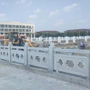 滨州 白麻花岗岩荔枝面河道栏杆