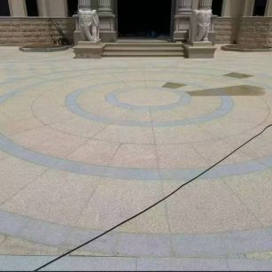 滨州 黄金麻芝麻灰花岗岩石材地铺拼接效果