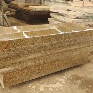 滨州 黄金麻栏杆料半成品加工中