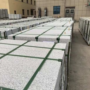 滨州 白麻花岗岩5.0公分荔枝面地铺石