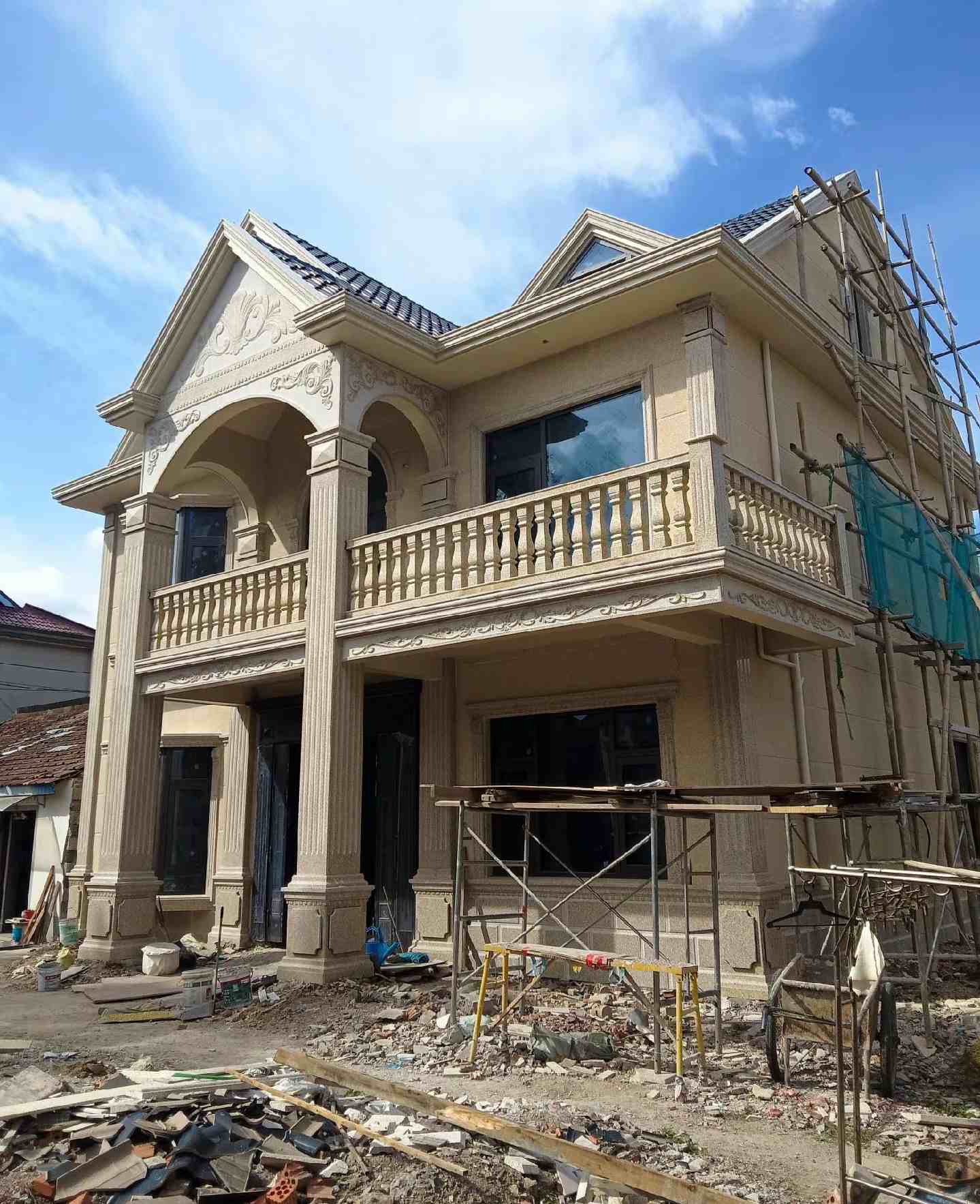 滨州 黄金麻花岗岩石材私人别墅雕花门楼柱阳台栏杆