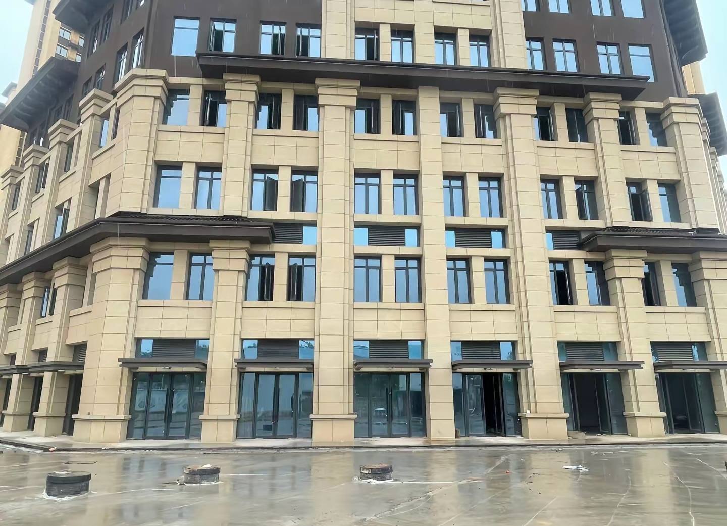 滨州 黄金麻花岗岩荔枝面小区外墙干挂