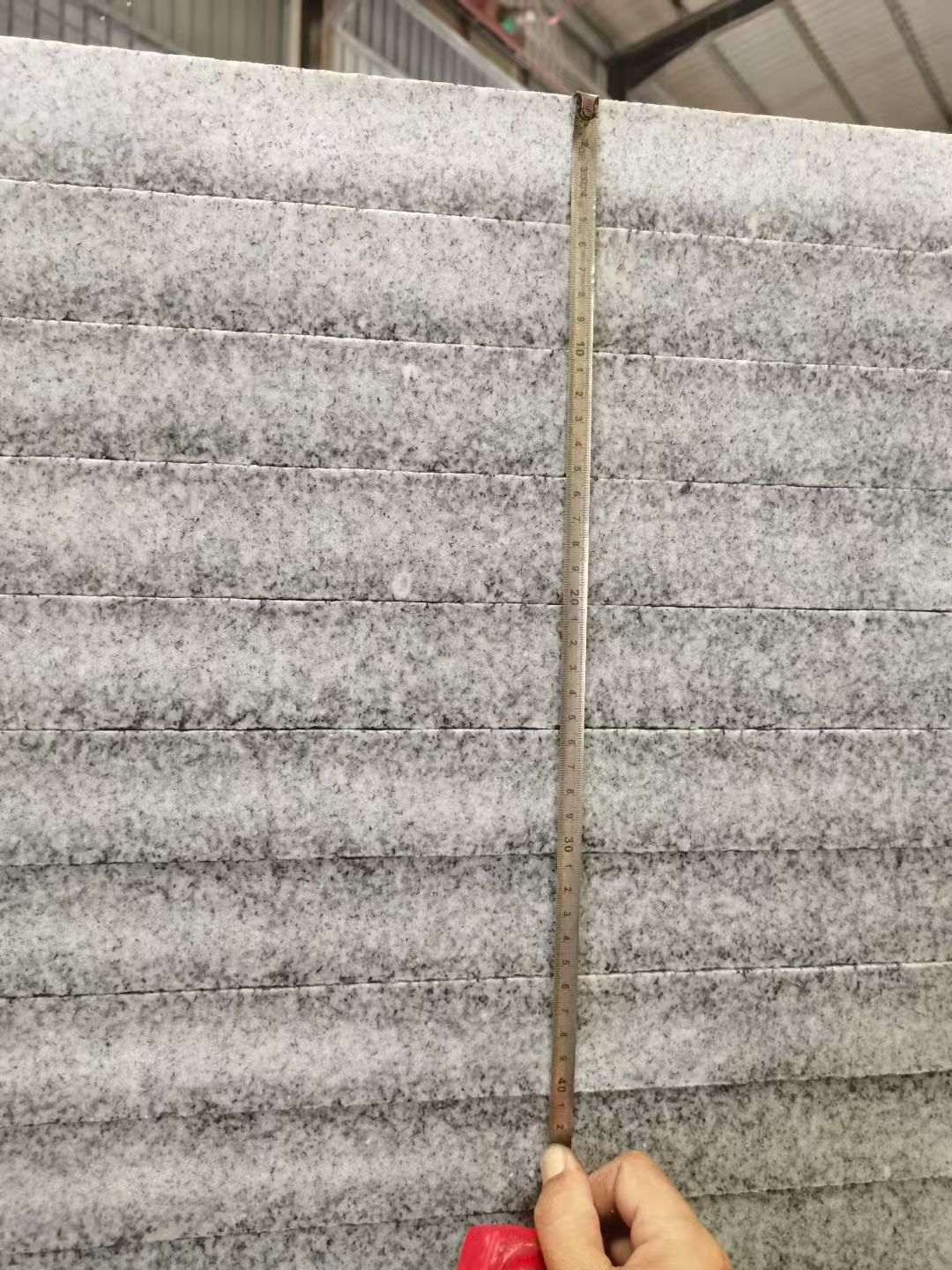 滨州 芝麻白火烧成品厚薄均匀，B料价格接近A料质量