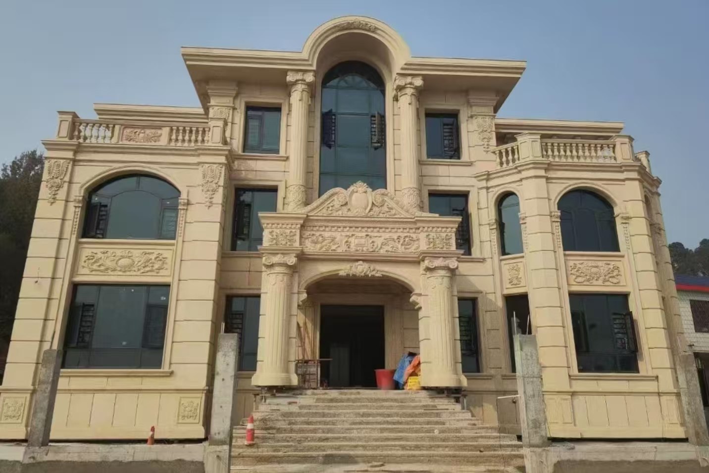 滨州 黄金麻花岗岩别墅外墙干挂