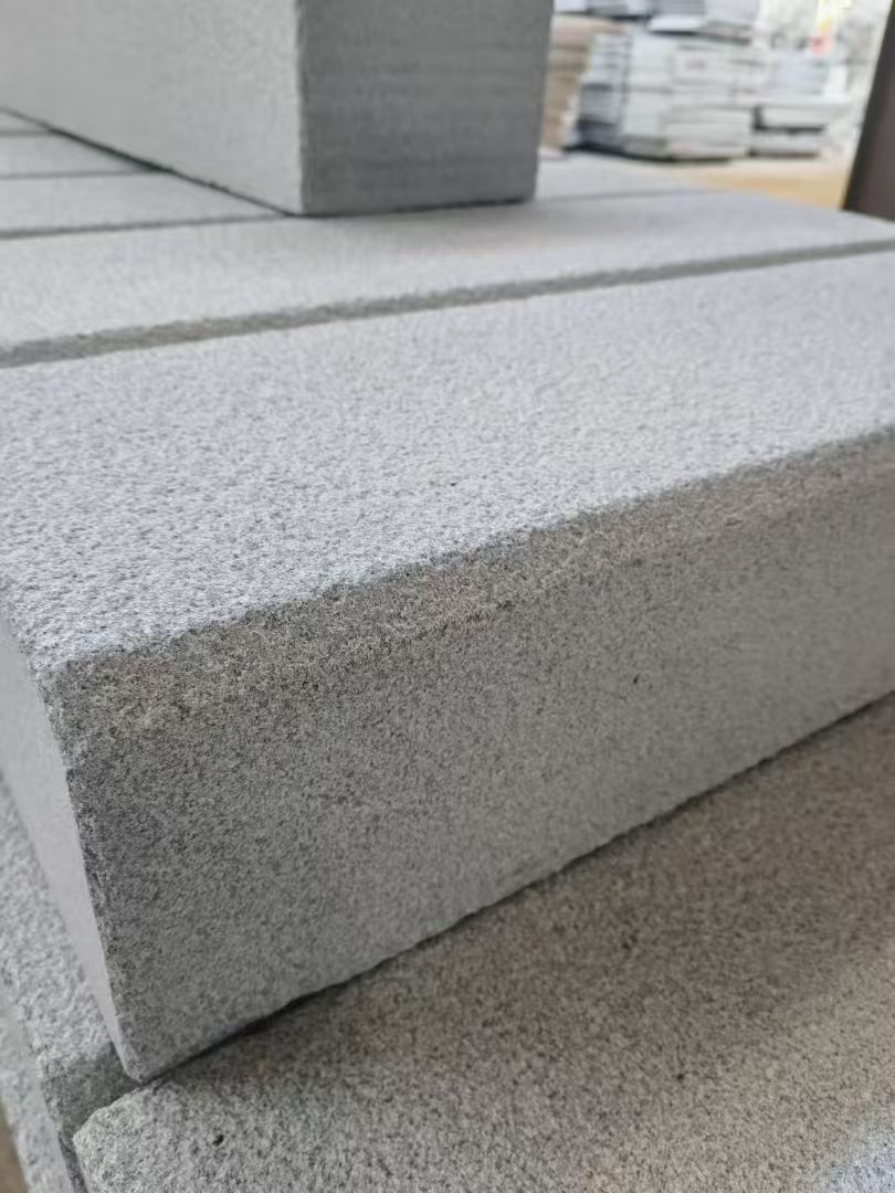 滨州 芝麻灰荔枝面路沿石