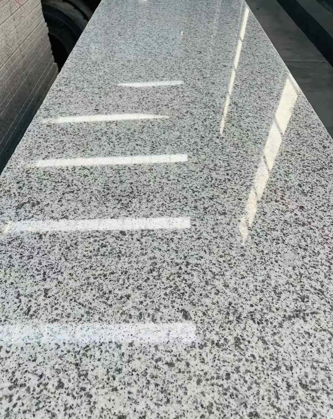 滨州 白麻花岗岩光面毛板